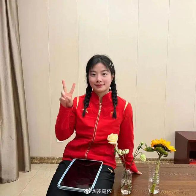 Beat365满屏大长腿、一甩头就是张壁纸……亚运赛场都是帅哥美女网友直呼看不过(图13)